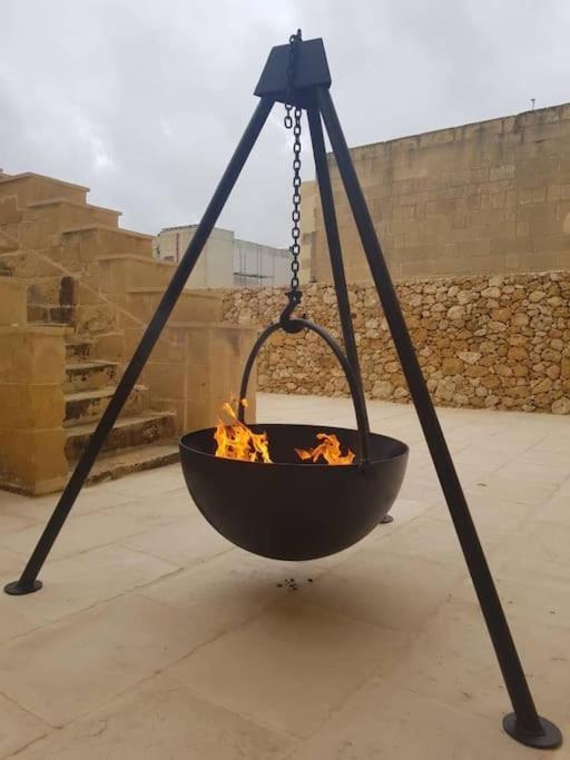 Farmhouse Villa With Large Pool And Garden In Gozo Арб Экстерьер фото