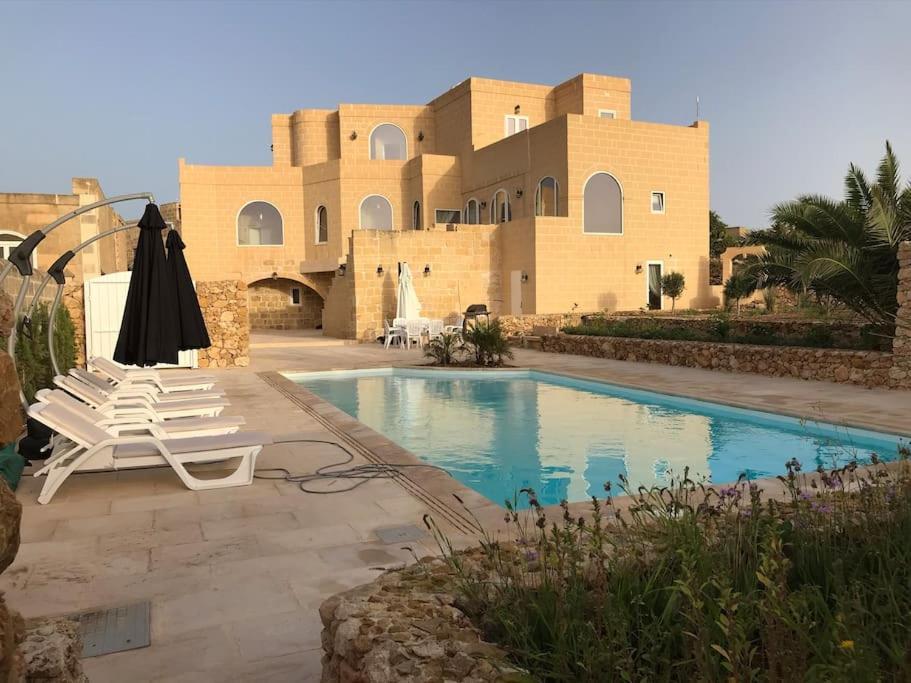 Farmhouse Villa With Large Pool And Garden In Gozo Арб Экстерьер фото