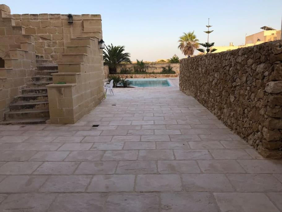 Farmhouse Villa With Large Pool And Garden In Gozo Арб Экстерьер фото