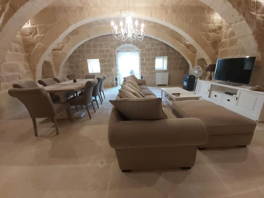 Farmhouse Villa With Large Pool And Garden In Gozo Арб Экстерьер фото